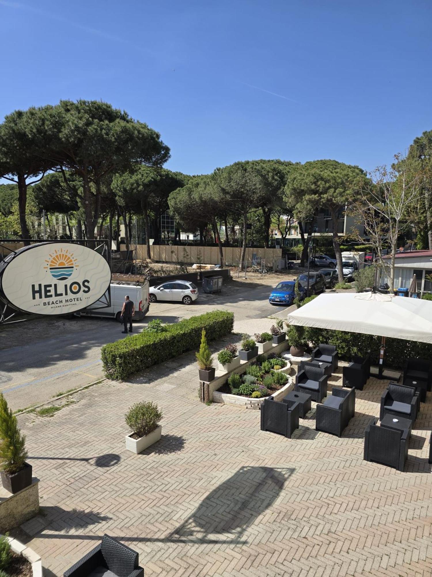 Helios 3*